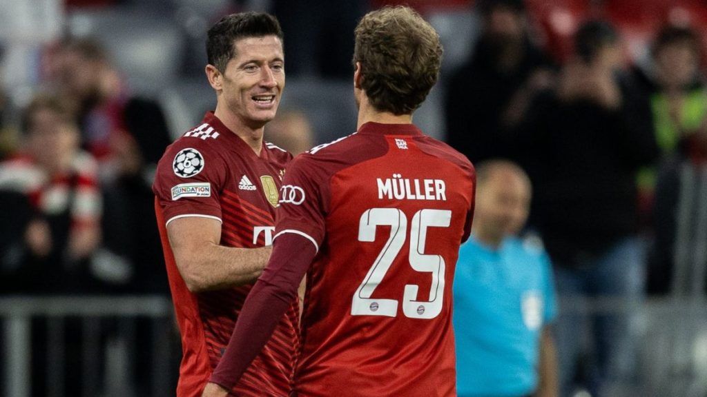 Thomas Muller joins Bayern Munich