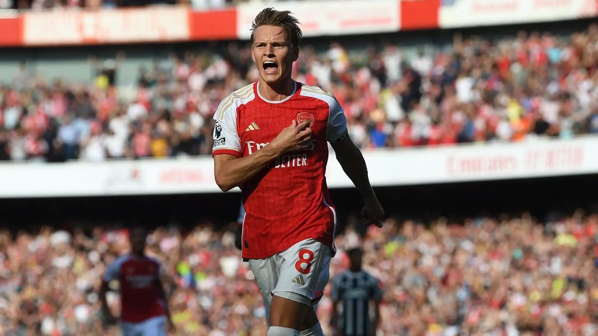 Odegaard hails Arsenal in 'mad' win against Manchester United