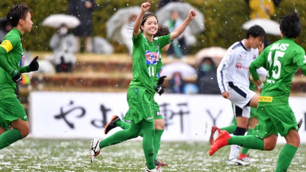 Yui Hasegawa Football Career