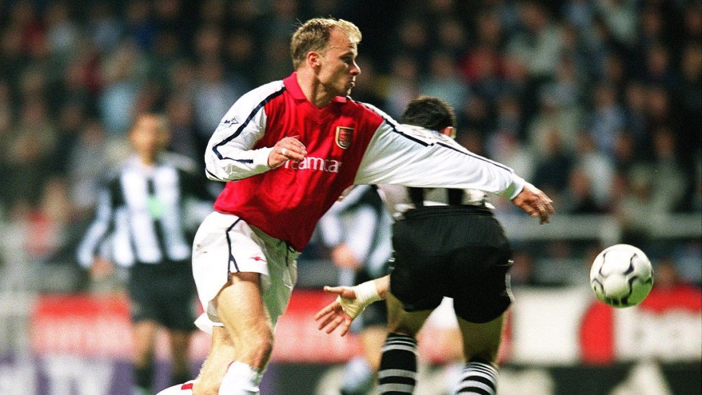 Dennis Bergkamp vs. Newcastle (2002)