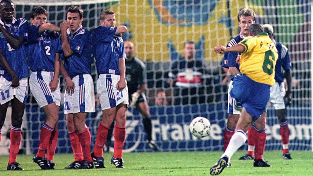 Roberto Carlos vs. France (1997)