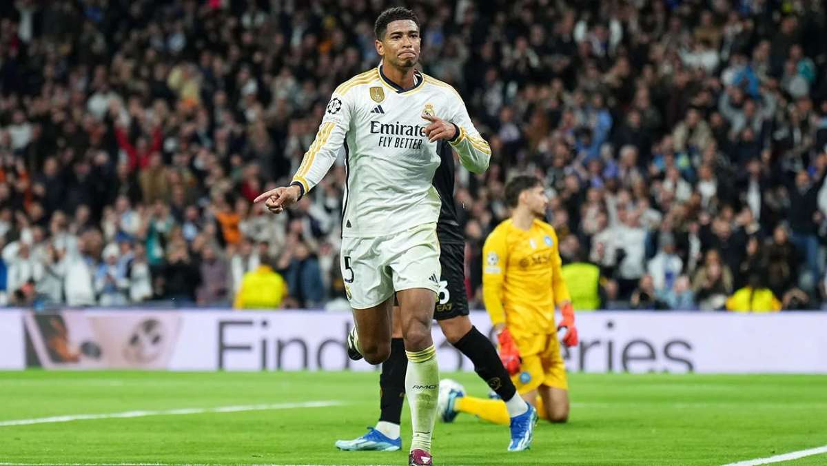 Real Madrid secure top spot after recovering to beat Napoli 4-2