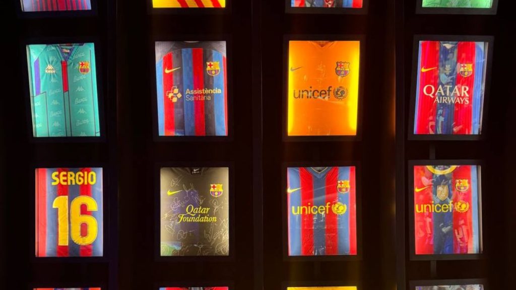 Signed Barcelona shirt in the FC Barcelona museum